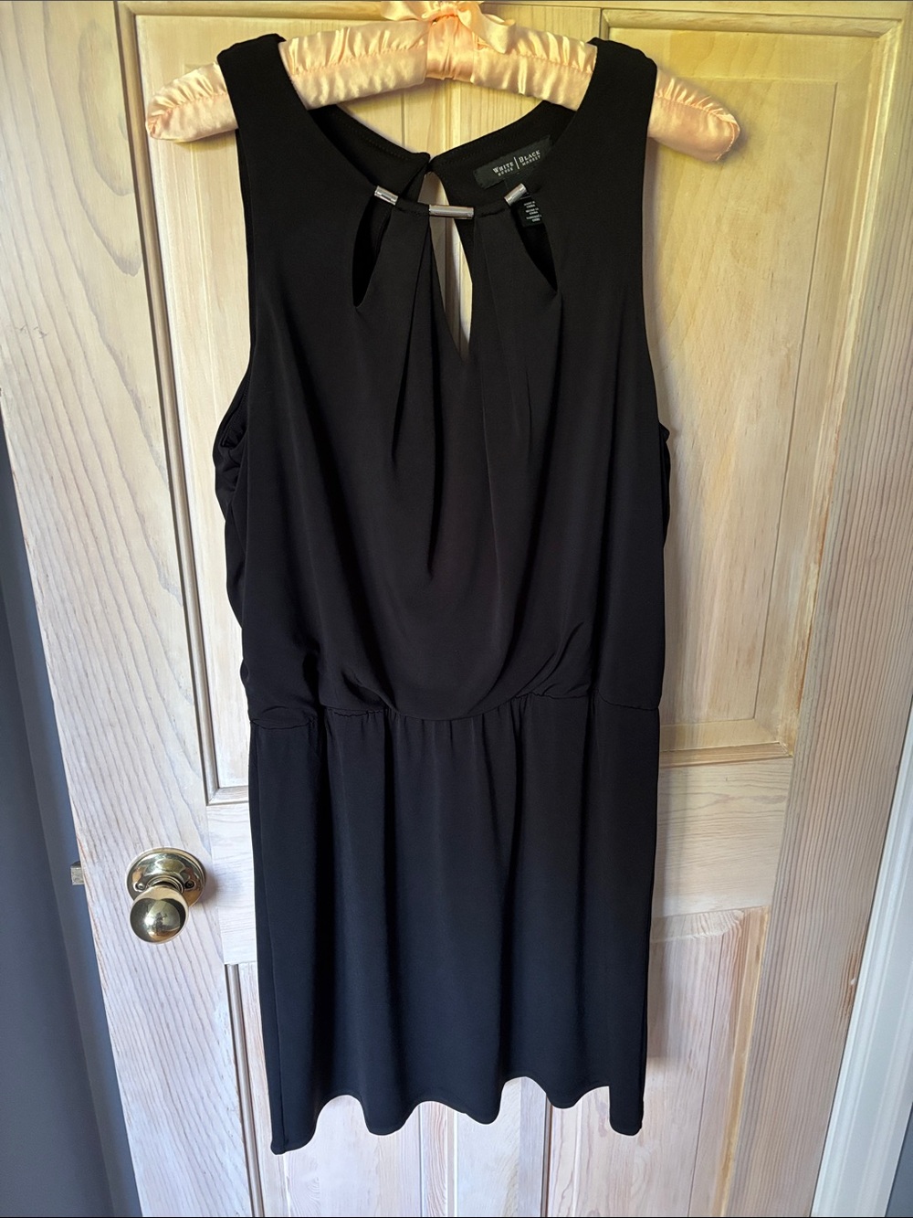 White House Black Market Black Sleeveless Keyhole Mini Dress